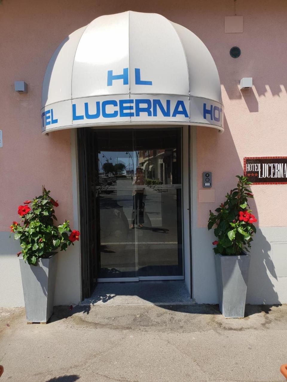 Hotel Lucerna 3*